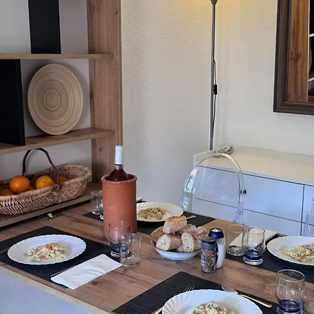 St Clair - 350 M De La De St Clair - Equipe Tv Clim Fibre Wifi Cuisine Terrace Parking Prive Le Au Calme *